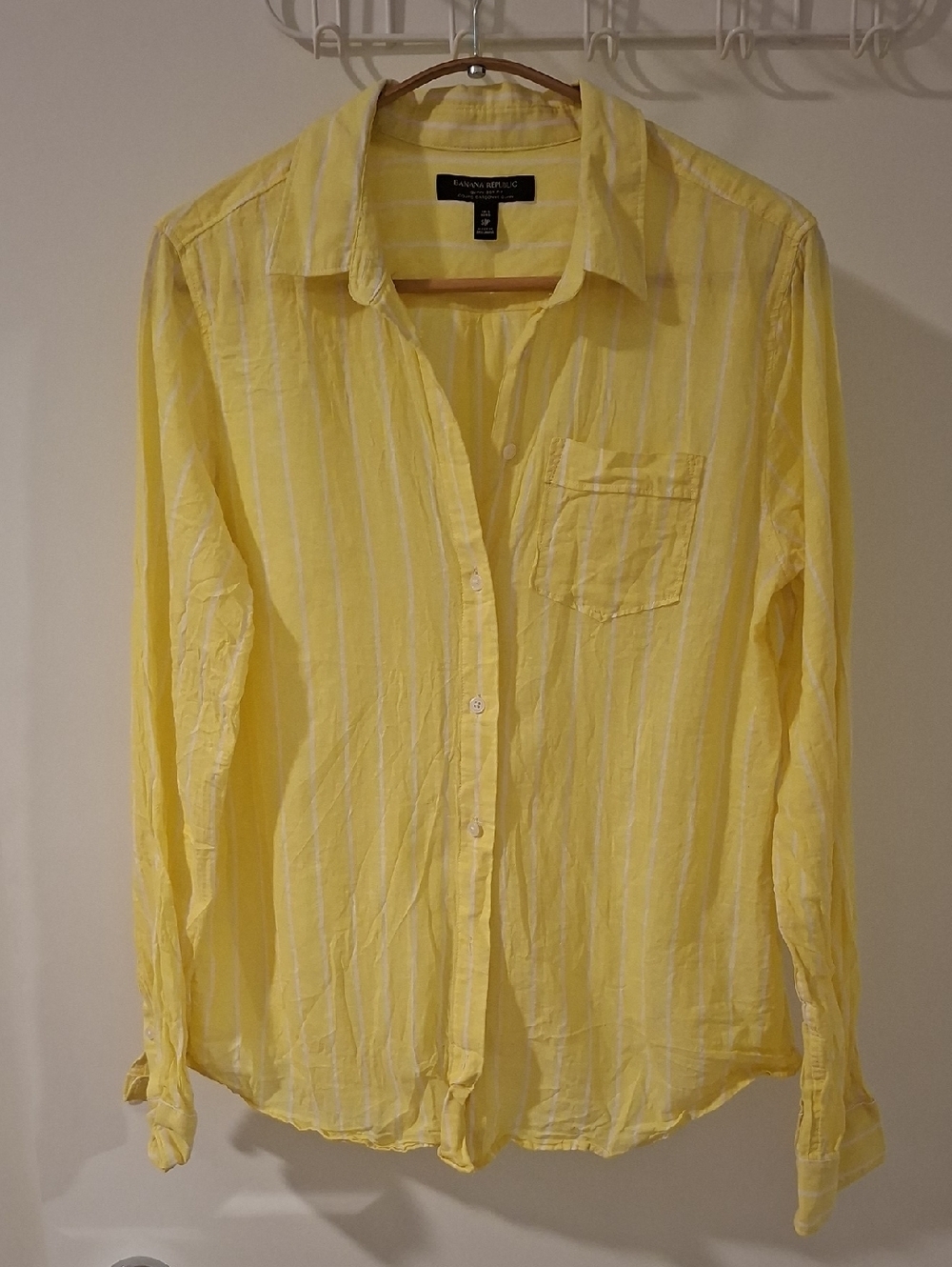 Banana Republic "Quinn Boy Fit" Yellow & White Striped Linen Shirt (Size S Tall)